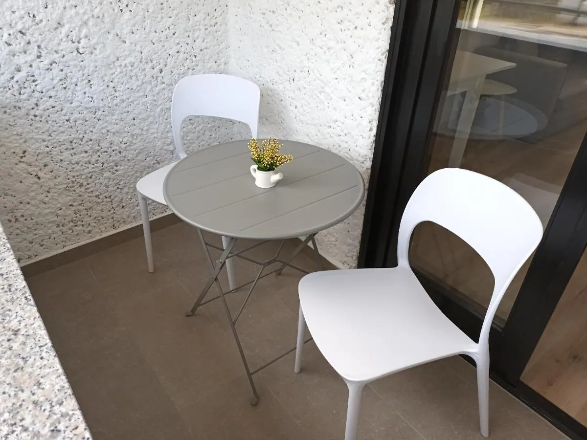 Studio Nina Porec 0*,