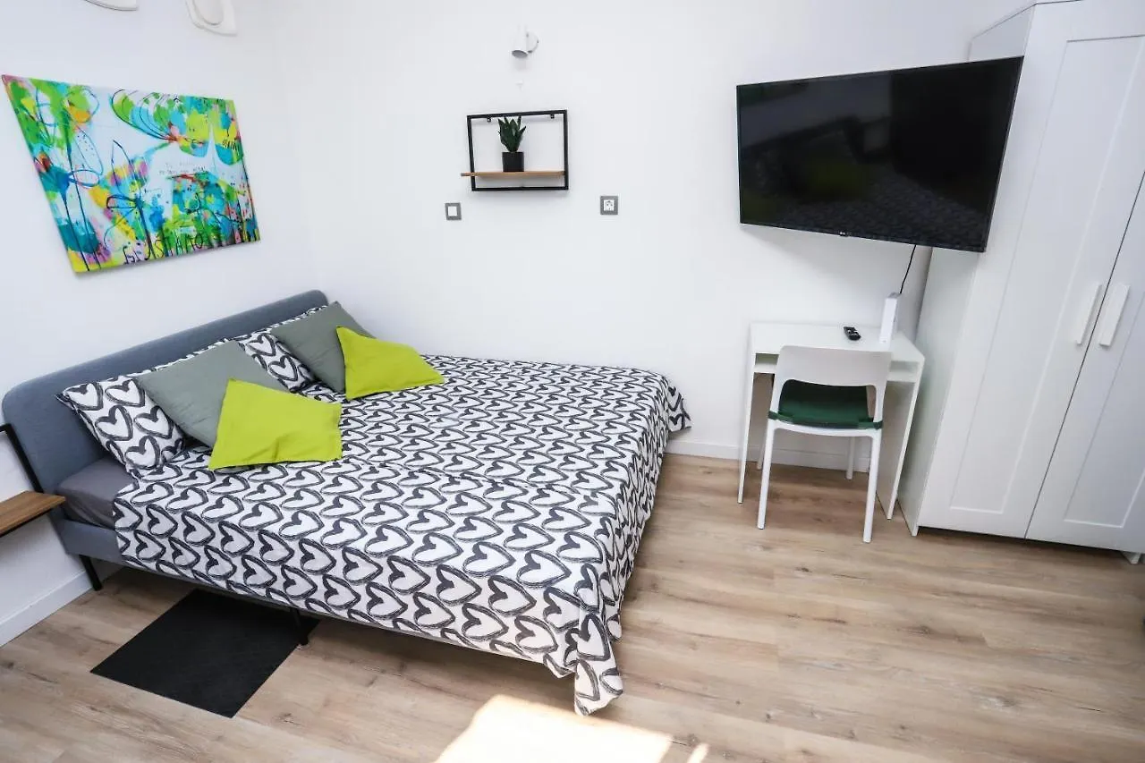 Studio Nina Porec Apartment